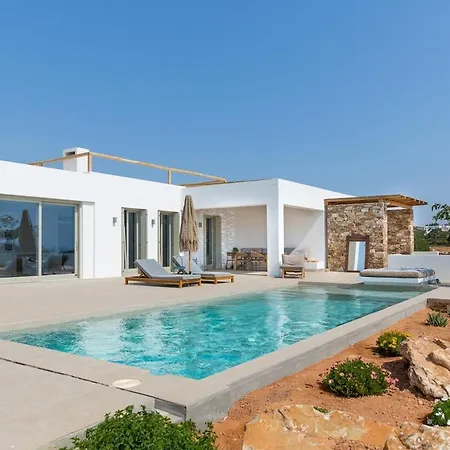 Villa Vinangelo, A Cycladic Elegant On Paros Island