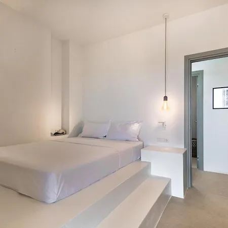 Vinangelo, A Cycladic Elegant On Paros Island Glifades