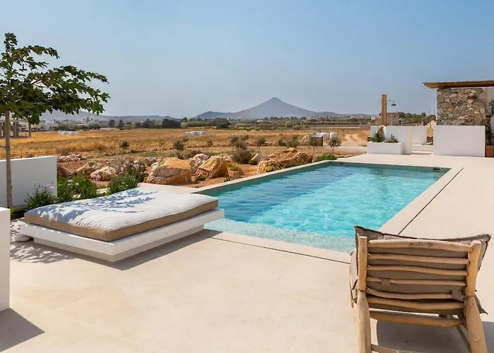 Villa Vinangelo, A Cycladic Elegant On Paros Island Glifades