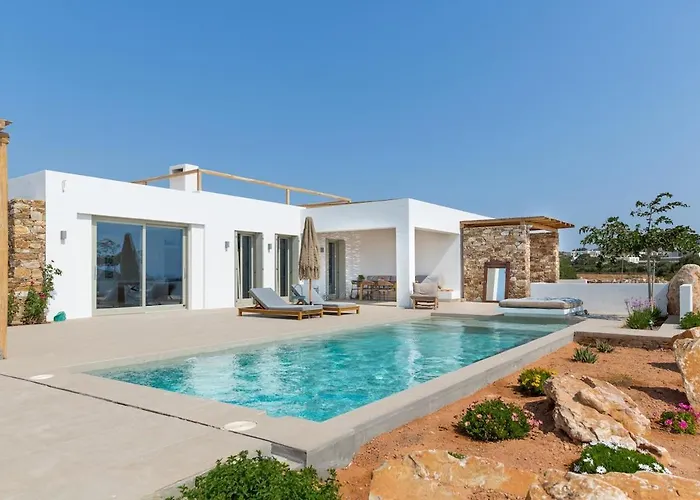 Villa Vinangelo, A Cycladic Elegant On Paros Island