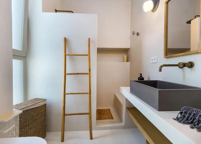 Vinangelo, A Cycladic Elegant On Paros Island Villa *