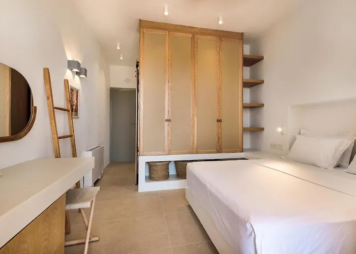 Vinangelo, A Cycladic Elegant On Paros Island Glifades