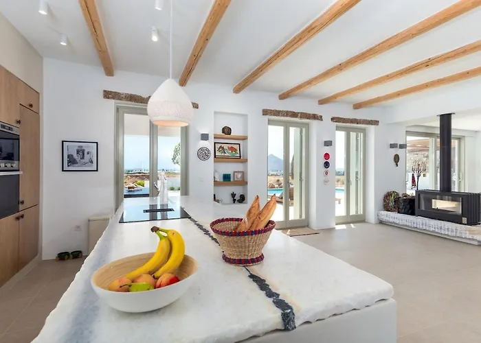 Vinangelo, A Cycladic Elegant On Paros Island Villa