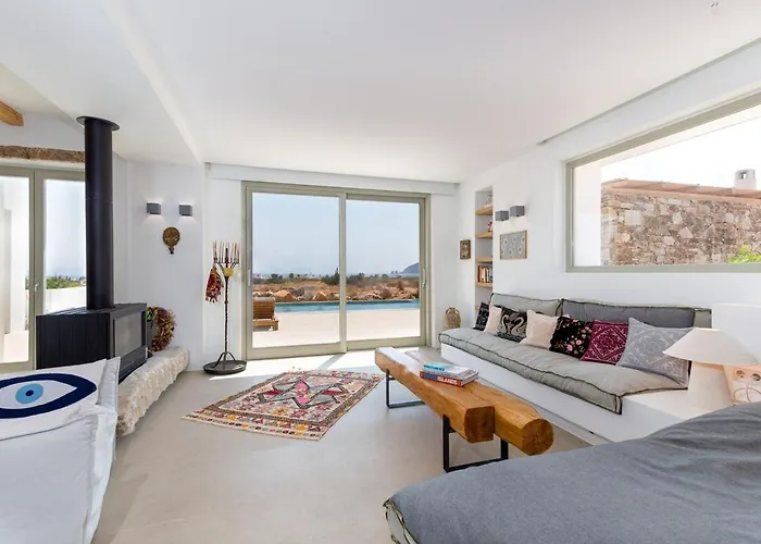 Vinangelo, A Cycladic Elegant On Paros Island Villa *