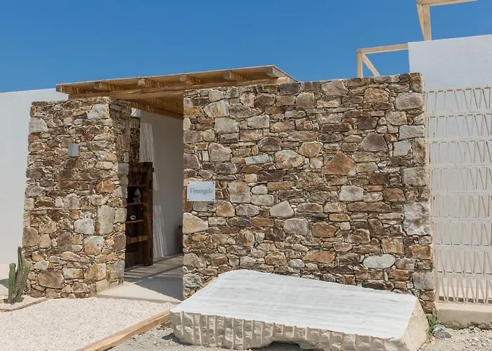 Villa Vinangelo, A Cycladic Elegant On Paros Island Glifades